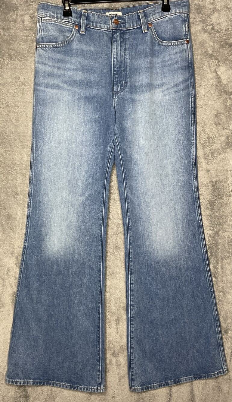 Wrangler Womens 31x34 Blue Jeans Vintage Style High Rise Boho 70’s Look